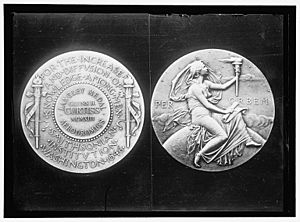1913 Langley Medal awarded to Glenn Hammond Curtiss