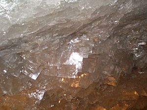 2007.10.09 Merkers sodium chloride crystals 002