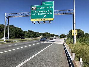 2019-06-14 16 59 06 View east along the Outer Loop of the Baltimore Beltway (Interstate 695) at Exit 1 (Maryland State Route 173-Hawkins Point Road, TO Pennington Avenue, TO Fort Smallwood Road) in Baltimore City, Maryland