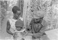ASC Leiden - Coutinho Collection - 4 15 - PAIGC soldiers and their families in a military camp, Guinea-Bissau - 1974