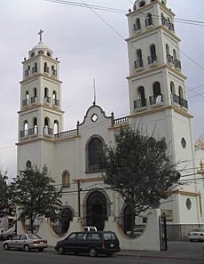 Catedral El Santuario de Nuestra Señora de Guadalupe, Baja California- El Santuario de Nuestra Señora de Guadalupe cathedral (21108860472) (cropped)