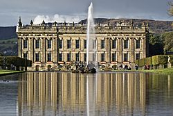 Chatsworth house fountain frontage