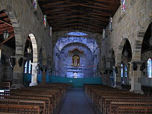 Interior Iglesia Principal, Guadalupe, Santander