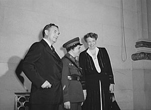 Justice Robert Jackson, Eleanor Roosevelt and Liudmila Pavlichenko (cropped)
