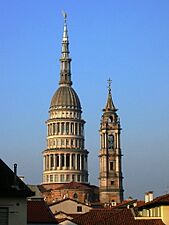 Novara - Cupola di San Gaudenzio.jpg