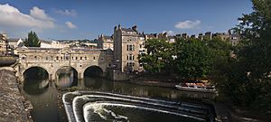 Pulteney bridge in Bath view from south before noon