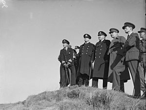Rear Admirals Watch Combined Operations Training. 8 February 1943, Dundonald Camp. A14580.jpg