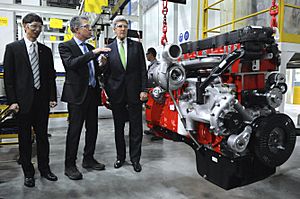 Secretary Kerry Tours Chinese Automotive Factory (12538003213)