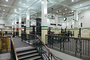 St James Station Concourse 2017