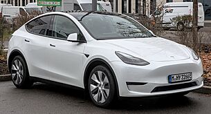 Tesla Model Y 1X7A6211