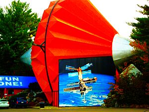 Tommy Bartlett Robot World ^ Exploratory - panoramio