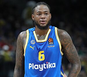 2022-12-22 ALBA Berlin gegen Maccabi Tel Aviv B.C. (EuroLeague 2022-23) by Sandro Halank–075