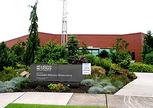 Cascades Volcano Observatory on Open Day 2005 (USGS) cropped.JPG