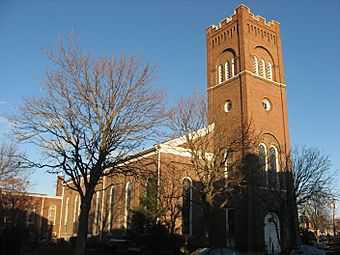 First Presbyterian Church in Troy, western angle.jpg
