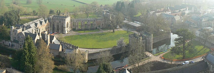 Geograph 3614287 Panoramic view of the Bishop's Palace, Wells