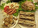 HK Hotpot foods Dec-2013 Ingredients 蟶子 Solenidae 蟹 Crabs 蝦 Prawn 雞肉腸仔 Sausage n 魚旦 Fishballs