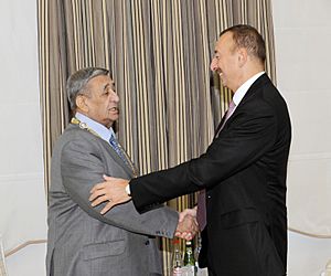 Ilham Aliyev presented the “Heydar Aliyev” order to people’s artist Arif Malikov 3