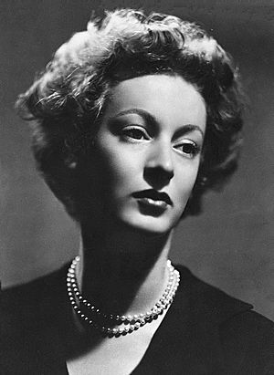 Marella Agnelli 1950s.jpg