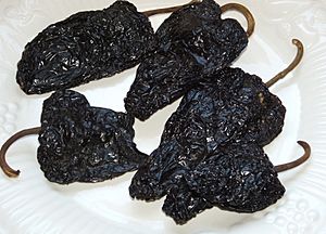 Mulato chile pods (dried).JPG