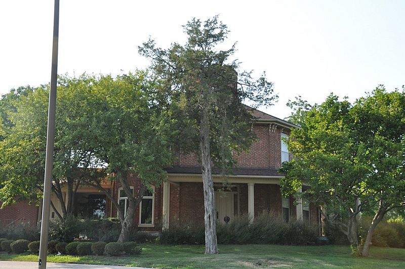 MuscatineIA SinnettOctagonHouse