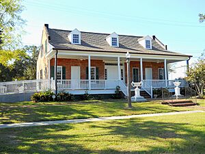 OldBrickHouseFront