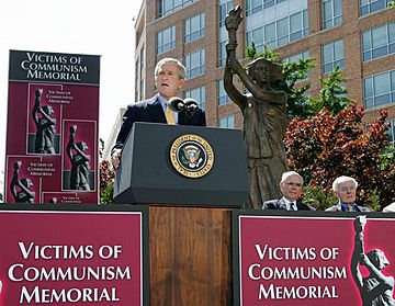 President Bush dedicates the Victims of Communism Memorial