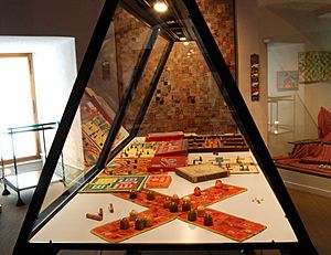 Spielemuseum-Vitrine-Pachisi