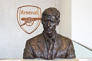 16 Arsene Wenger bust (28861710686)