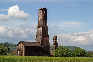 2004-Pratteln-Salzbohrtuerme