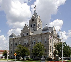 Polk County Courthouse in Bolivar