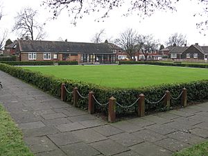 Bowling Green, St. Georges Square, Chadderton (geograph 1675882)