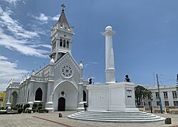 Catedral San Pedro de Macoris 04 2019 4327