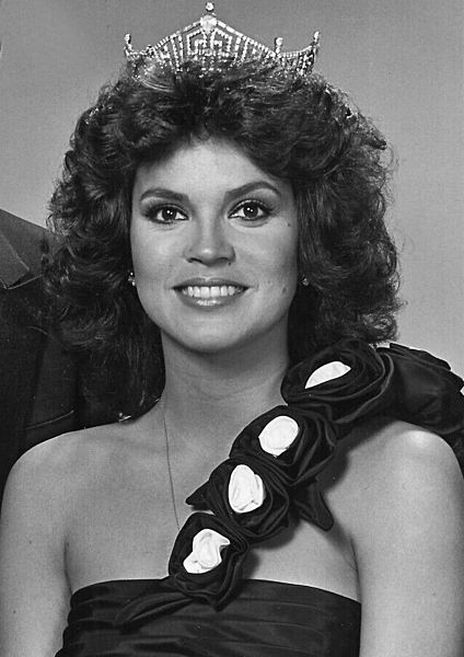 Image Elizabeth Ward Miss America Press Photo Cropped 