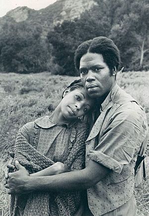 Georg Stanford Brown Lynne Moody 1977.jpg