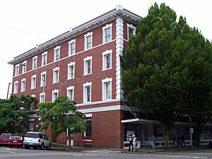 Historic Julian Hotel Corvallis