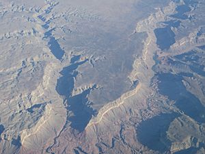 Kanab Creek Canyon, Arizona (14223845173).jpg