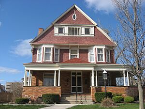 MacDonell House in Lima, front