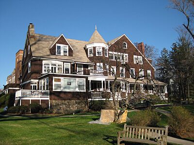 McAlpin Hillside House