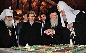 Patriarch kirill, patriarch bartholomew and metropolitan vladimir watch the schema of Kronstadt
