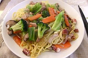 Subgum chow mein