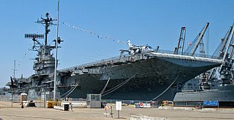 USS Hornet (Alameda, CA).JPG