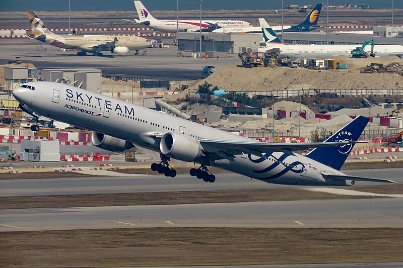VQ-BQG@HKG (20190125124022)