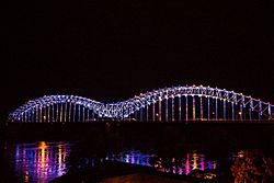 West Memphis I-40 Bridge.jpg