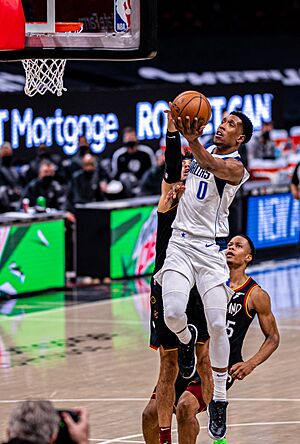 Cleveland Cavaliers vs. Dallas Mavericks (51176484408) (cropped)