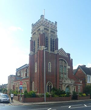 Former Southsea United Reformed Church, Victoria Road South, Southsea (August 2017) (2)