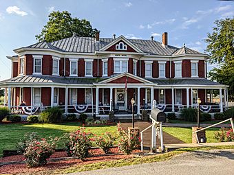 Grand Victorian Inn, Park City, Kentucky