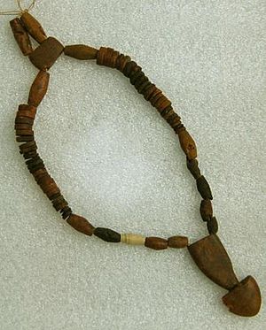 MellorAmberNecklace
