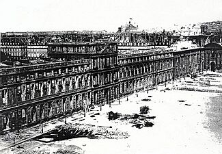 Tuileries Palace in 1871 after the burning during the fights of the Commune de Paris