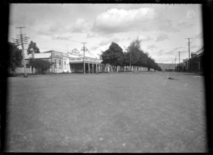 View of Main Street in Te Puke, 1924. ATLIB 293908