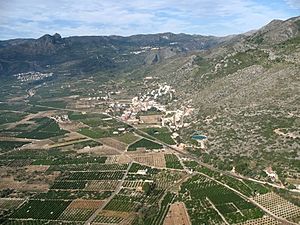 Vista áera parcial del término municipal de Tormos